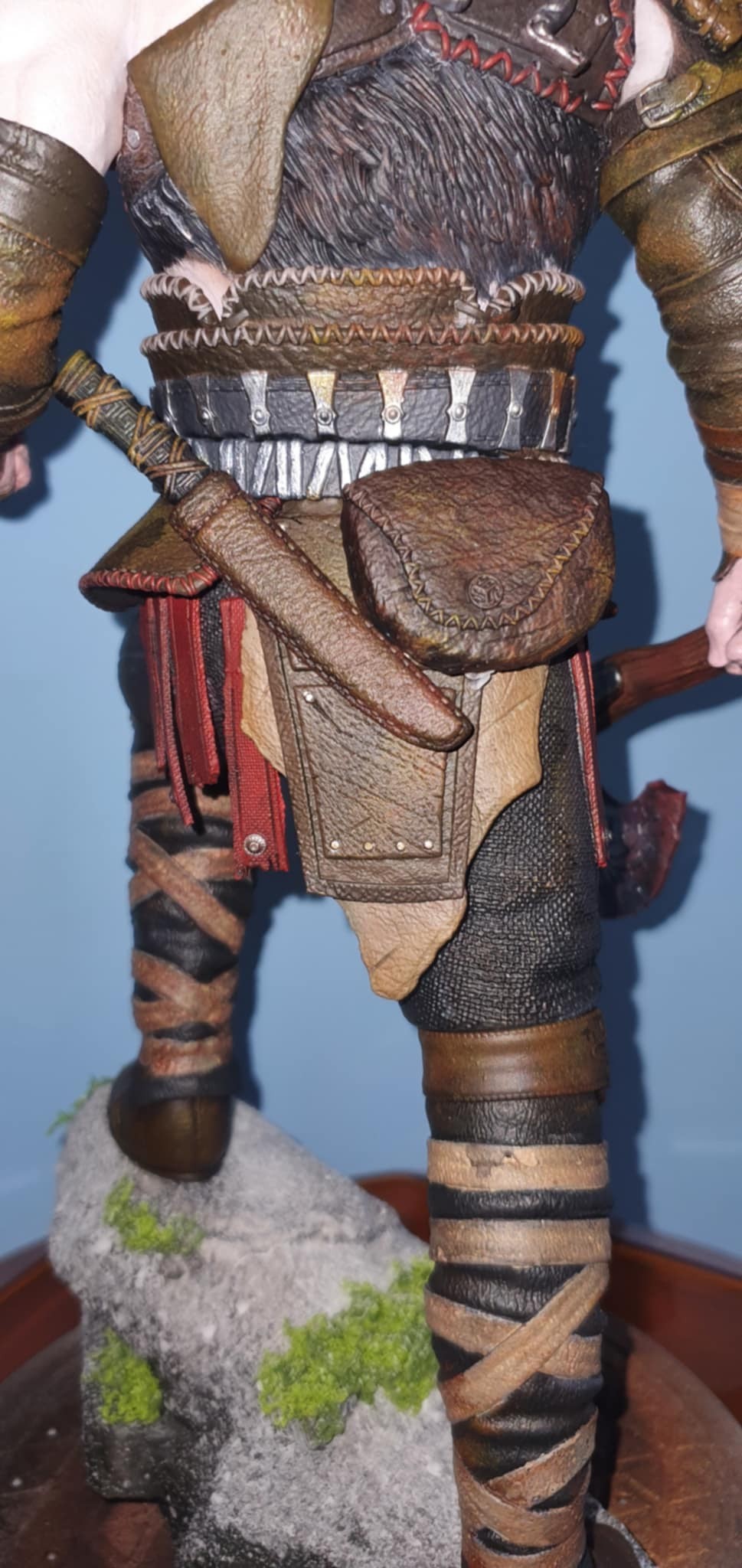 Kratos-inspired display base and armor