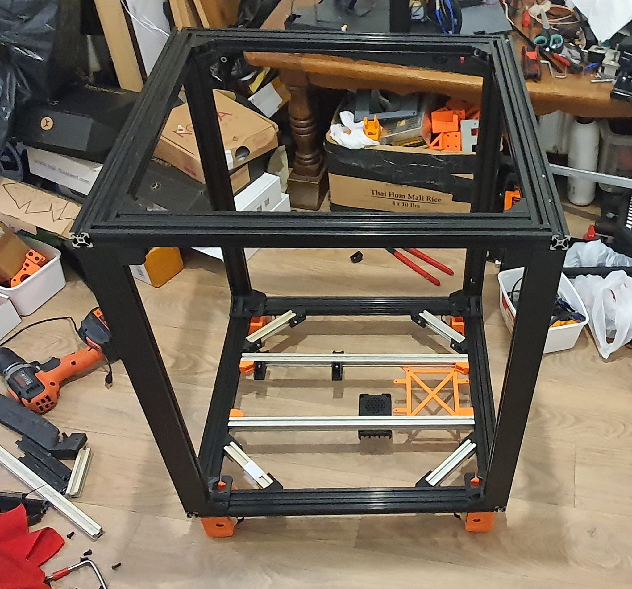 Full Frame Demostrating Interlocking Sections